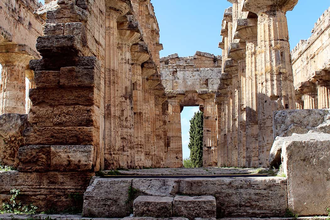 Paestum scavi